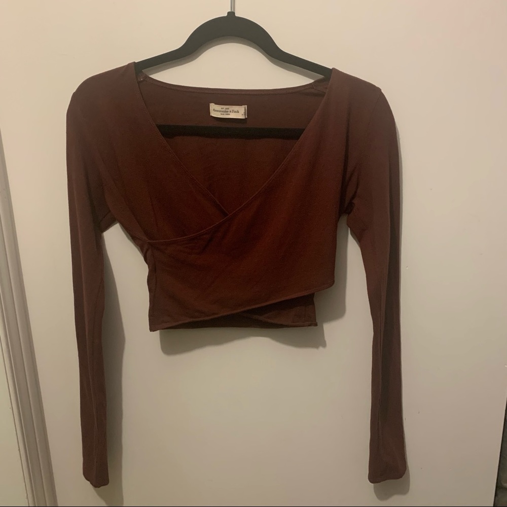 Abercrombie & Finch - Burgundy Crop Top